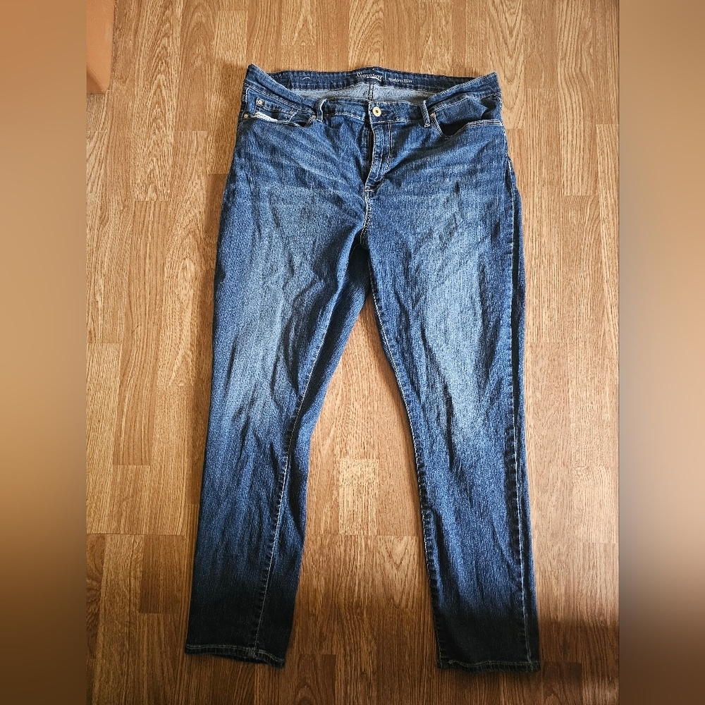 Signiture Levi's Blue Straight Leg Jeans Classic Denim